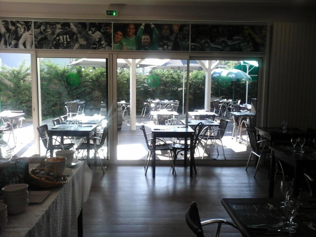 Hotel Bar Restaurant Le Chaudron Vert Saint-Etienne  Exterior foto